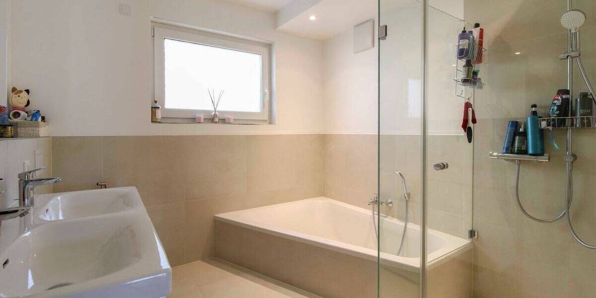 Etagenwohnung Goldbach - 4 Zimmer, 112 m&sup2;, 465.000&euro; | Angebot:25985070