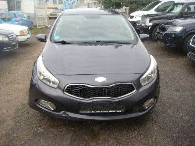 Kia pro ceed / ProCeed 362.000 km 2.750 &euro; Erlensee 63526