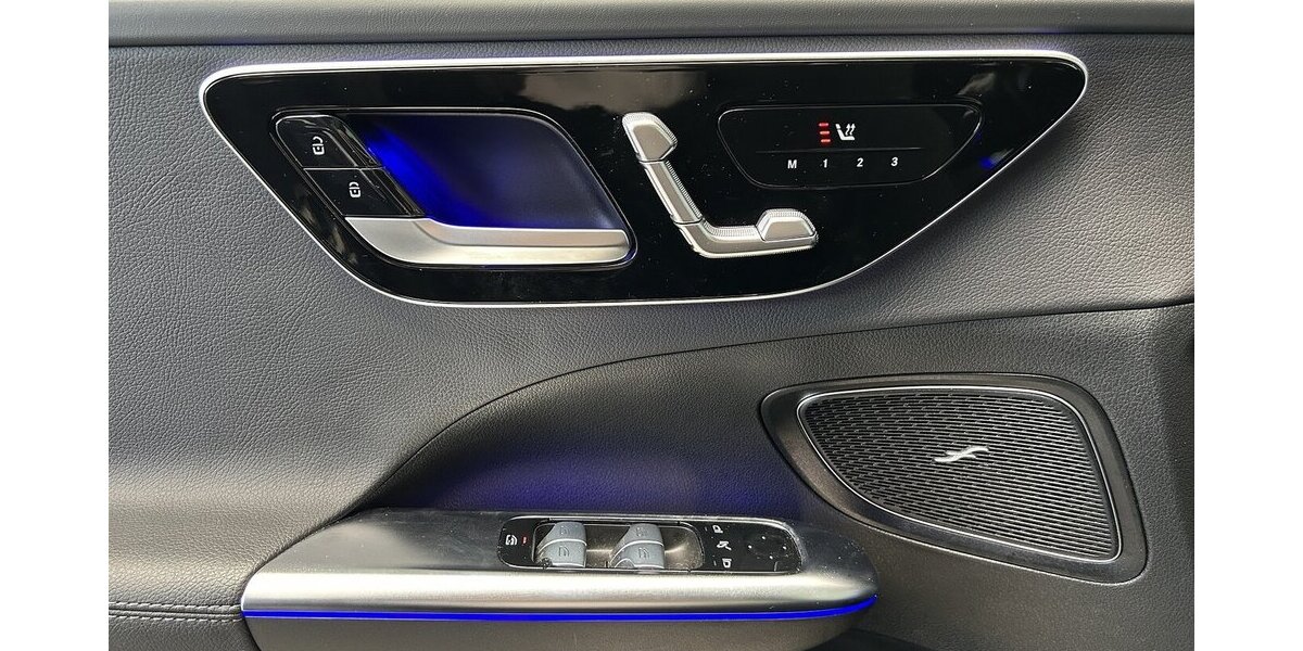 Mercedes-Benz C 300 T d AMG PREMIUM DISTRONIC+- PANO-NIGHT 25.989 km 47.979 &euro; Groß-Umstadt 64823