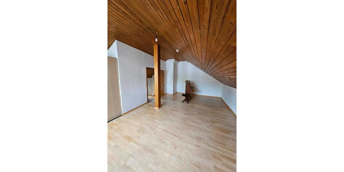 Doppelhaushälfte Seligenstadt - 5 Zimmer, 160 m&sup2;, 1.600&euro; | Angebot:26532836