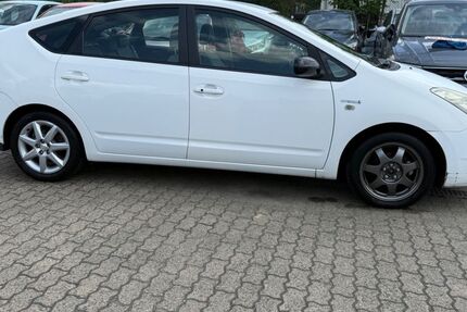 Toyota Prius 155.920 km 4.499 &euro; Hanau 63452