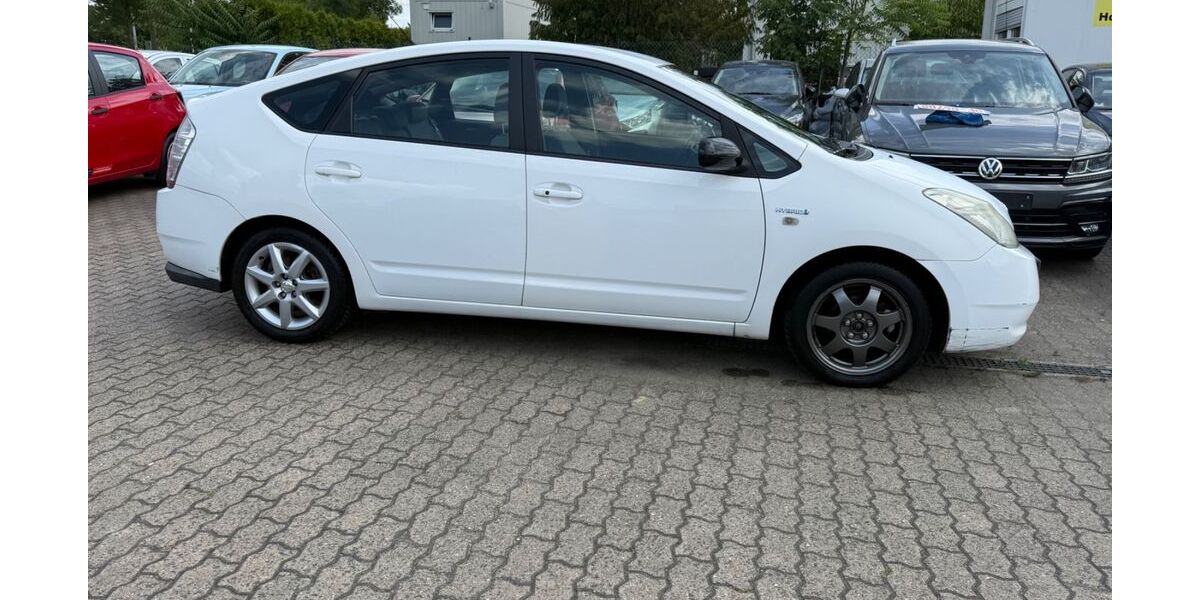 Toyota Prius 155.920 km 4.499 &euro; Hanau 63452
