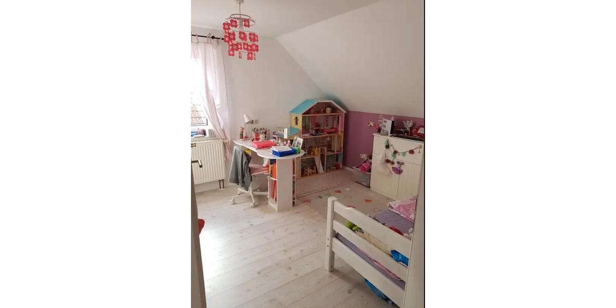 Doppelhaushälfte Gründau - 6 Zimmer, 142 m&sup2;, 429.000&euro; | Angebot:26317042