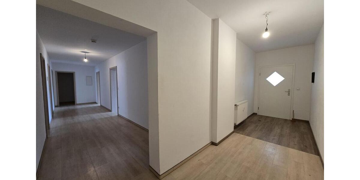 Etagenwohnung Großwallstadt - 3 Zimmer, 110 m&sup2;, 990&euro; | Angebot:24980666