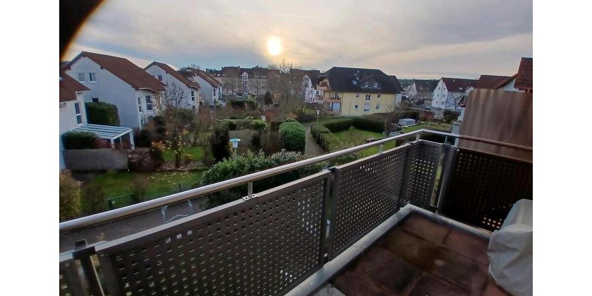 Dachgeschoßwohnung Hanau Groß-Steinheim - 3 Zimmer, 74 m&sup2;, 289.000&euro; | Angebot:24702772