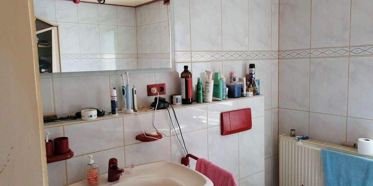 Mehrfamilienhaus, Wohnhaus Flörsbachtal Lohrhaupten - 7 Zimmer, 200 m&sup2;, 339.000&euro; | Angebot:25678005