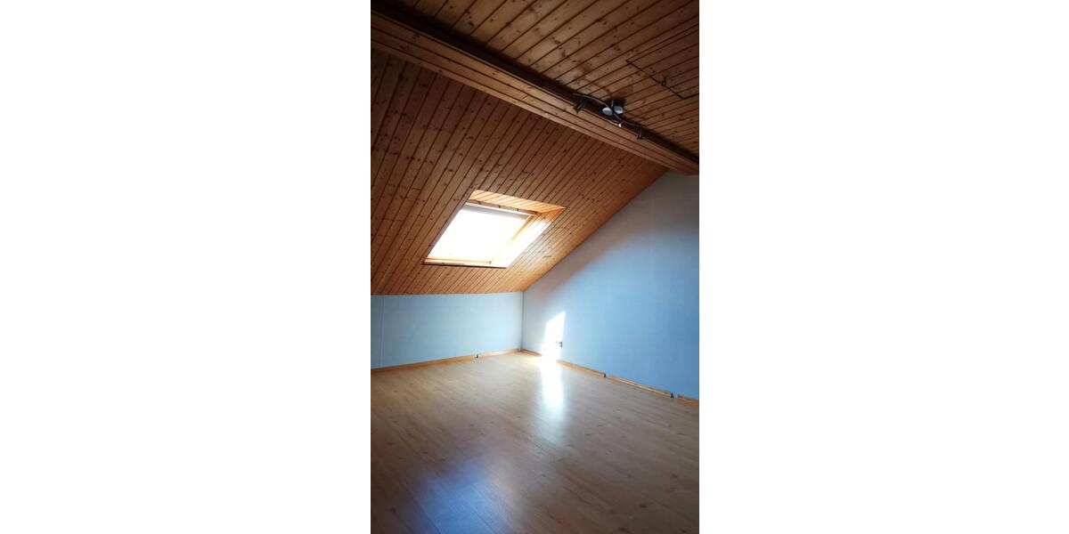 Doppelhaushälfte Krombach - 7 Zimmer, 140 m&sup2;, 289.500&euro; | Angebot:26764258