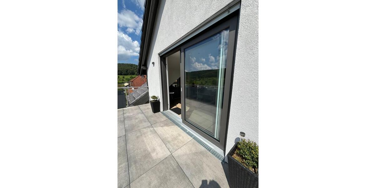 Dachgeschoßwohnung Breuberg - 4 Zimmer, 114 m&sup2;, 1.200&euro; | Angebot:24399276