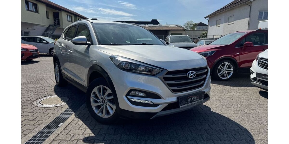 Hyundai TUCSON 90.000 km 14.900 &euro; Hanau 63452
