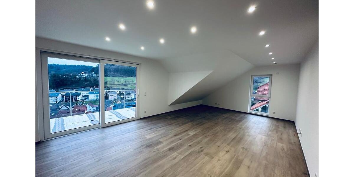 Dachgeschoßwohnung Breuberg - 4 Zimmer, 114 m&sup2;, 1.200&euro; | Angebot:24399276