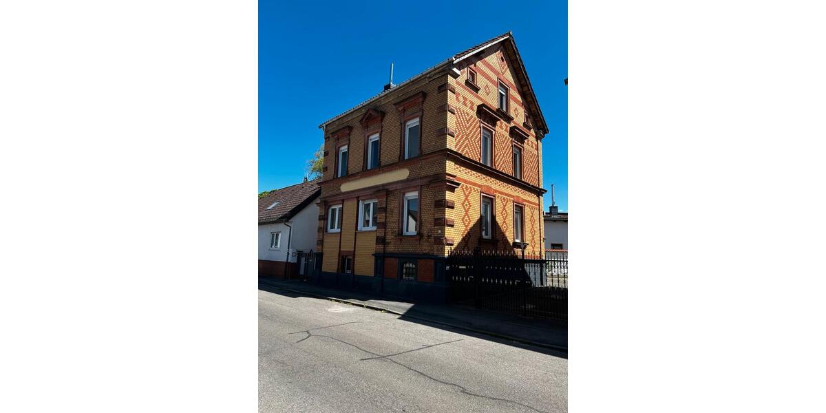 Einfamilienhaus Münster (Hessen) - 10 Zimmer, 195 m&sup2;, 2.175&euro; | Angebot:21530701