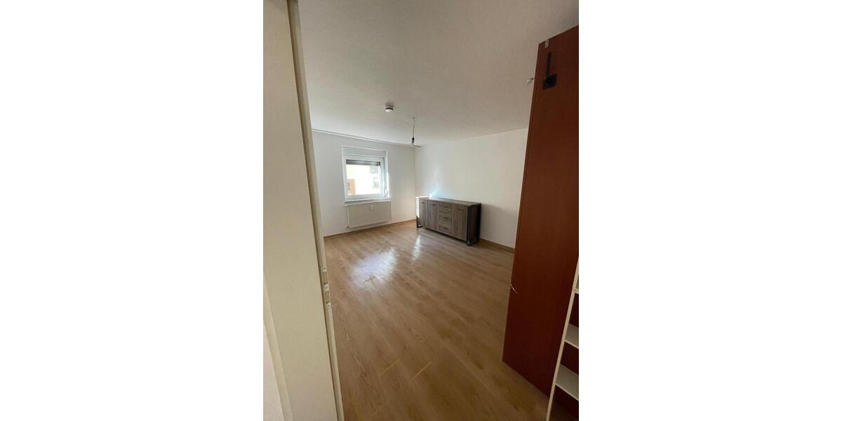 Erdgeschoßwohnung Elsenfeld - 3 Zimmer, 85 m&sup2;, 850&euro; | Angebot:25977305