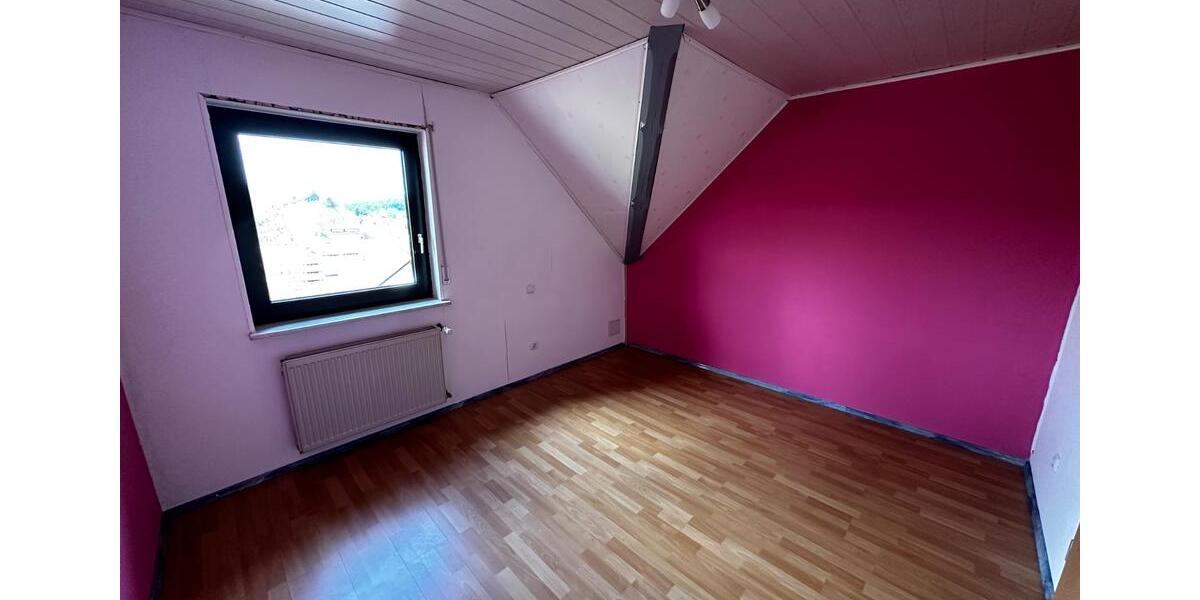 Dachgeschoßwohnung Lützelbach - 3 Zimmer, 85 m&sup2;, 800&euro; | Angebot:26677559