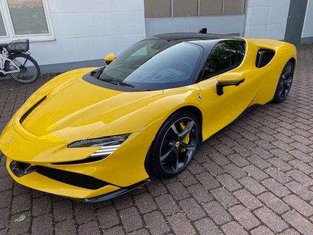 Ferrari SF90 50 km 570.605 &euro; Hoesbach 63768