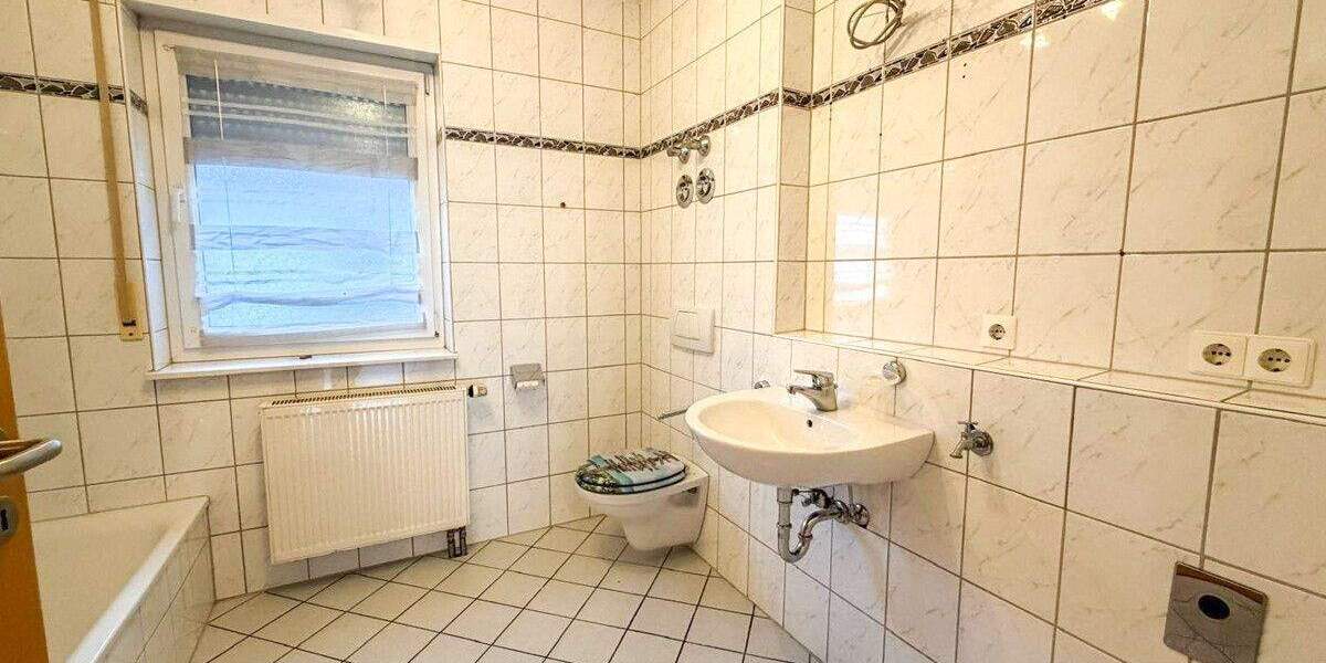 Etagenwohnung Leidersbach - 2 Zimmer, 80 m&sup2;, 600&euro; | Angebot:25774784