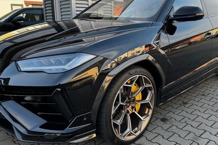 Lamborghini Urus 13.500 km 321.900 &euro; Aschaffenburg 63741