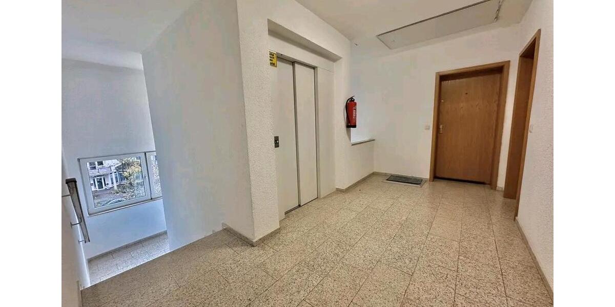 Dachgeschoßwohnung Langenselbold - 2 Zimmer, 84 m&sup2;, 195.000&euro; | Angebot:25221642