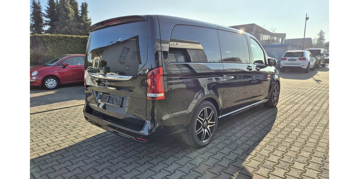 Mercedes-Benz V 300 d AVANTGARDE EDITION lang AMG Line Distronic 29.700 km 57.900 &euro; Rodgau 63110