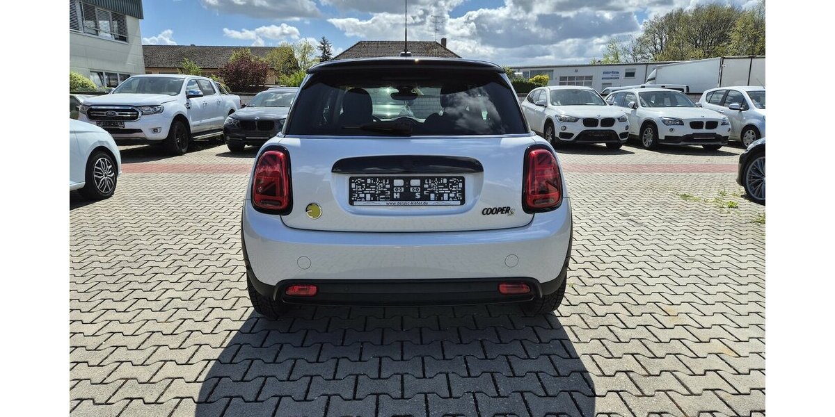 Mini Cooper SE Classic Trim Sportsitze, LED-Scheinwerfe 16.450 km 18.890 &euro; Rodgau 63110