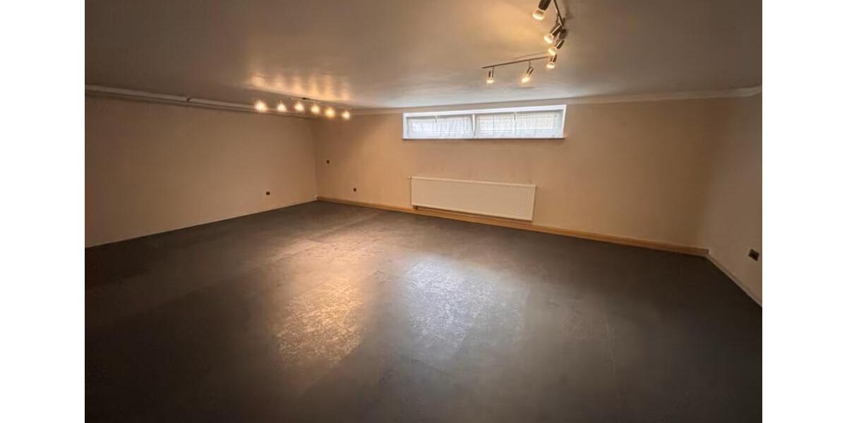 Mehrfamilienhaus, Wohnhaus Kleinwallstadt - 8 Zimmer, 260 m&sup2;, 649.000&euro; | Angebot:25143487