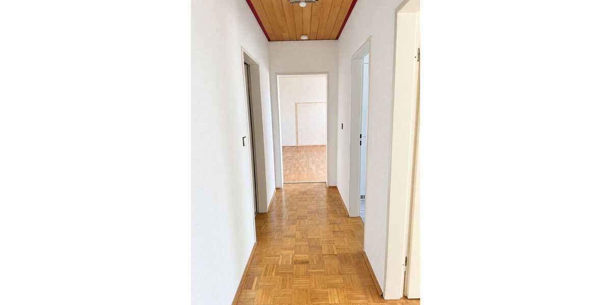 Renovierungsbedürftige 3 Zimmer Eigentumswohnung in zentraler Lage von Dietzenbach! - 3- Dietzenbach | Angebot:27299334