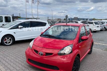 Toyota Aygo (X) 103.000 km 4.600 &euro; Dietzenbach 63128