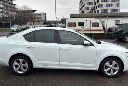 Skoda Octavia 184.600 km 9.500 &euro; Aschaffenburg 63741
