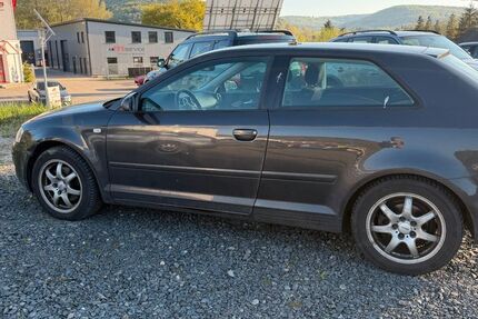 Audi A3 234.453 km 800 &euro; Biebergemünd-Kassel 63599