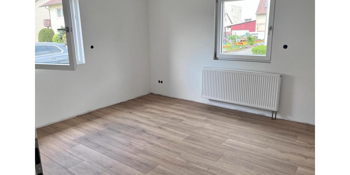 Erdgeschoßwohnung Röllbach - 5 Zimmer, 118 m&sup2;, 1.150&euro; | Angebot:26300377