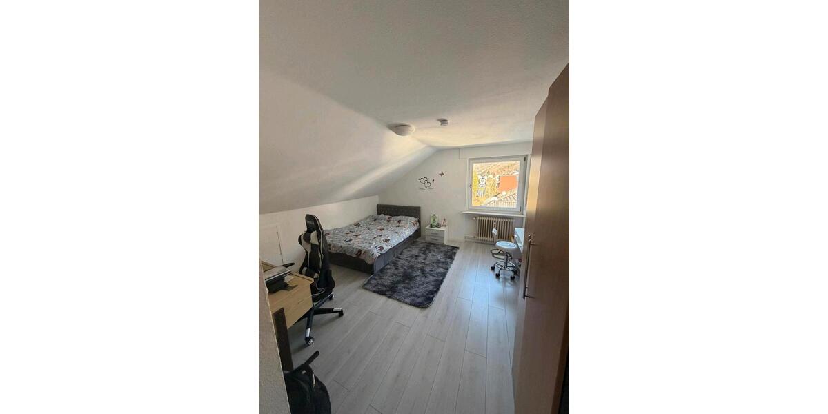 Dachgeschoßwohnung Klingenberg am Main - 3 Zimmer, 62 m&sup2;, 169.000&euro; | Angebot:25306522