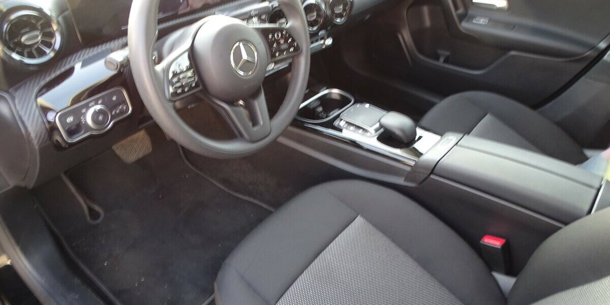 Mercedes-Benz A 250 e Navigation, aktiver Parkassist, AppleCarpl 51.538 km 20.890 &euro; Rodgau 63110