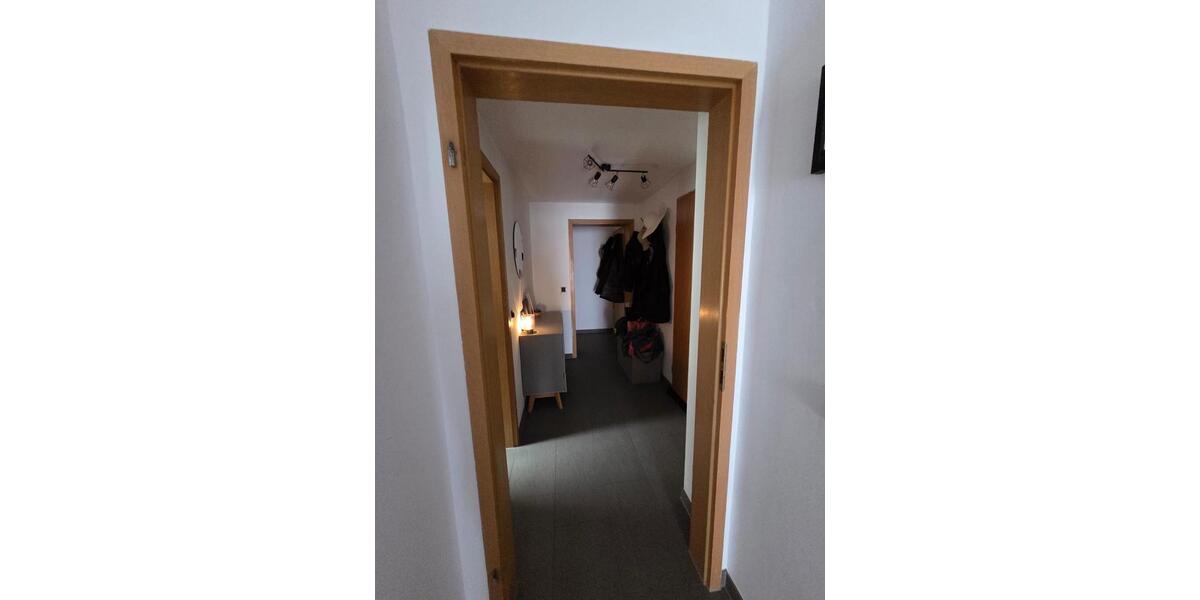 Dachgeschoßwohnung Großkrotzenburg - 3.5 Zimmer, 93 m&sup2;, 1.290&euro; | Angebot:26326787