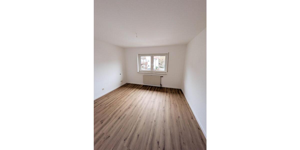 Etagenwohnung Aschaffenburg Gailbach - 4 Zimmer, 105 m&sup2;, 1.400&euro; | Angebot:25702440