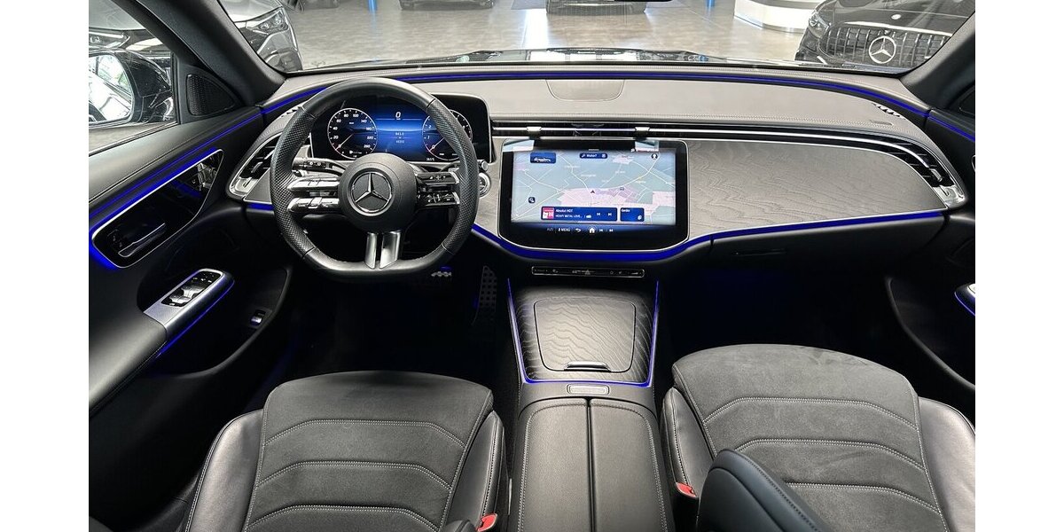 Mercedes-Benz E 200 T AMG DISTRONIC-NIGHT-AHK-LENKRADHEIZUNG! 39.999 km 43.499 &euro; Groß-Umstadt 64823