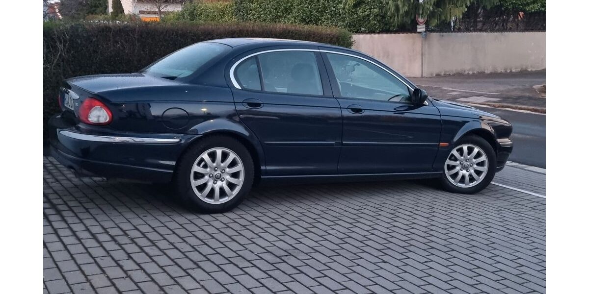 Jaguar X-Type 207.600 km 2.500 &euro; Rodenbach 63517