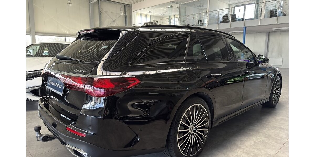 Mercedes-Benz E 300 T de 4M AMG PREMIUM+ AIRMATIC-AHK-PANO-DC! 13.821 km 68.499 &euro; Groß-Umstadt 64823