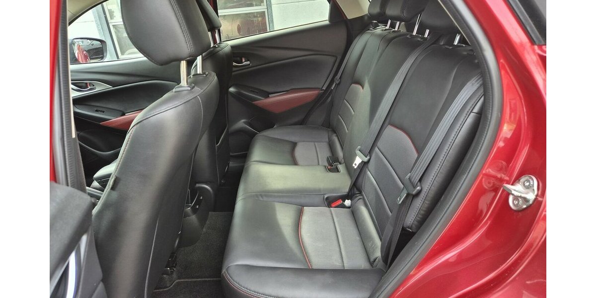 Peugeot 2008 Allure, Klima, Navi, Pano, Carplay,Leder, Sit 70.550 km 9.590 &euro; Rodgau 63110