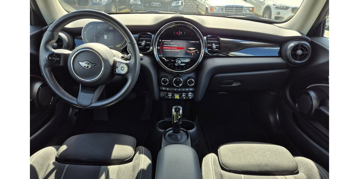 Mini Cooper SE Classic Trim Sportsitze, LED-Scheinwerfe 16.450 km 18.890 &euro; Rodgau 63110