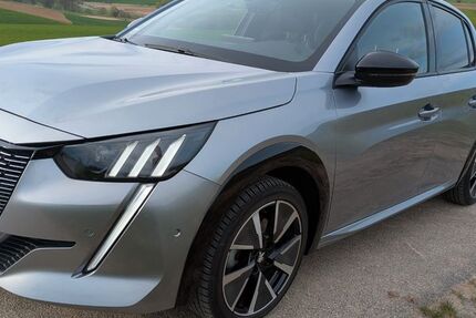 Peugeot e-208 46.100 km 17.300 &euro; Groß-Umstadt 64823