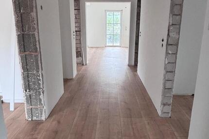 Wohnung Großkrotzenburg - 4 Zimmer, 100 m&sup2;, 1.400&euro; | Angebot:26287933