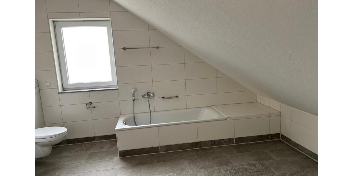 Maisonettenwohnung Bad König - 5 Zimmer, 135 m&sup2;, 1.400&euro; | Angebot:26577822