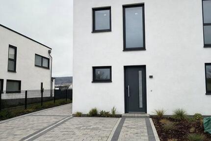 Haus Linsengericht - 4 Zimmer, 107 m&sup2;, 1.500&euro; | Angebot:24383105