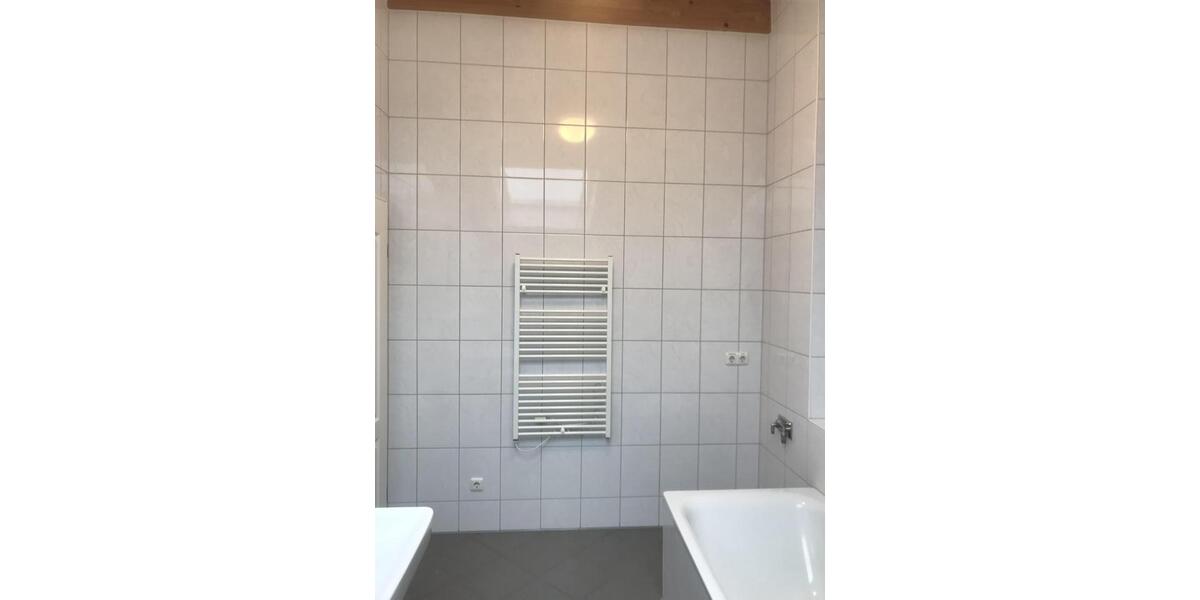 Etagenwohnung Groß-Bieberau Bieberau - 3 Zimmer, 90 m&sup2;, 965&euro; | Angebot:26236402