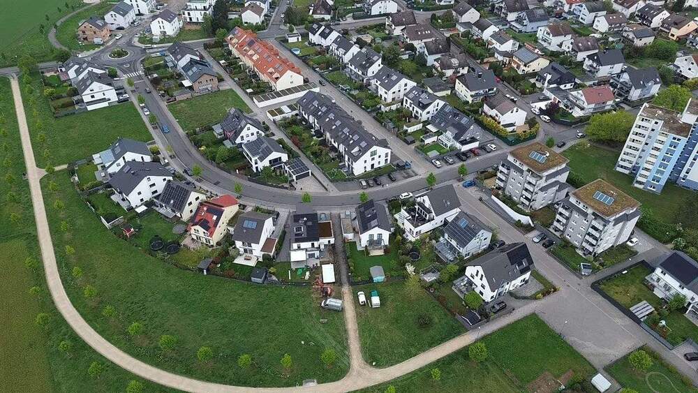 Reihenmittelhaus Rodgau Jügesheim - 7 Zimmer, 153 m&sup2;, 649.000&euro; | Angebot:25685770