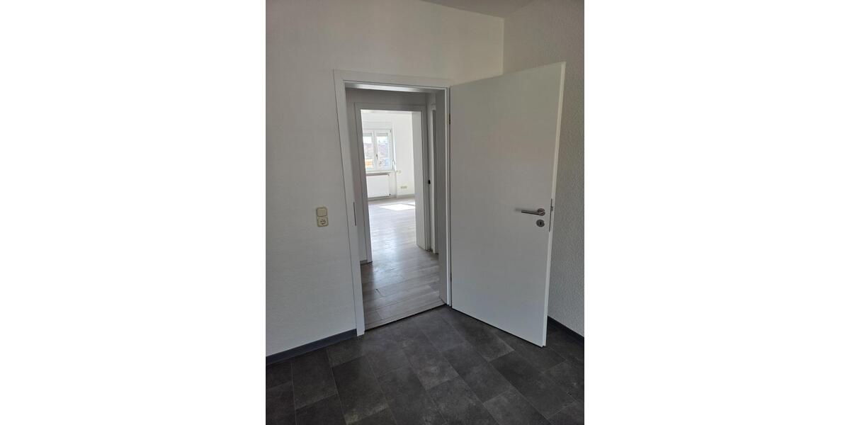 Etagenwohnung Aschaffenburg Österreicher Kolonie - 4 Zimmer, 110 m&sup2;, 1.500&euro; | Angebot:25906788