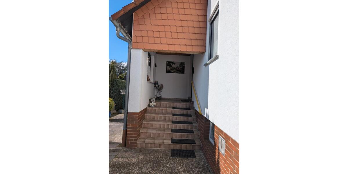 Erdgeschoßwohnung Babenhausen - 3 Zimmer, 90 m&sup2;, 850&euro; | Angebot:26234354