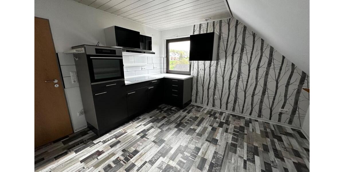 Dachgeschoßwohnung Lützelbach - 3 Zimmer, 85 m&sup2;, 800&euro; | Angebot:26677559