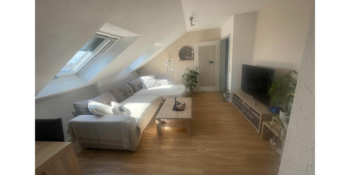Dachgeschoßwohnung Großwallstadt - 4 Zimmer, 75 m&sup2;, 285.000&euro; | Angebot:27189798