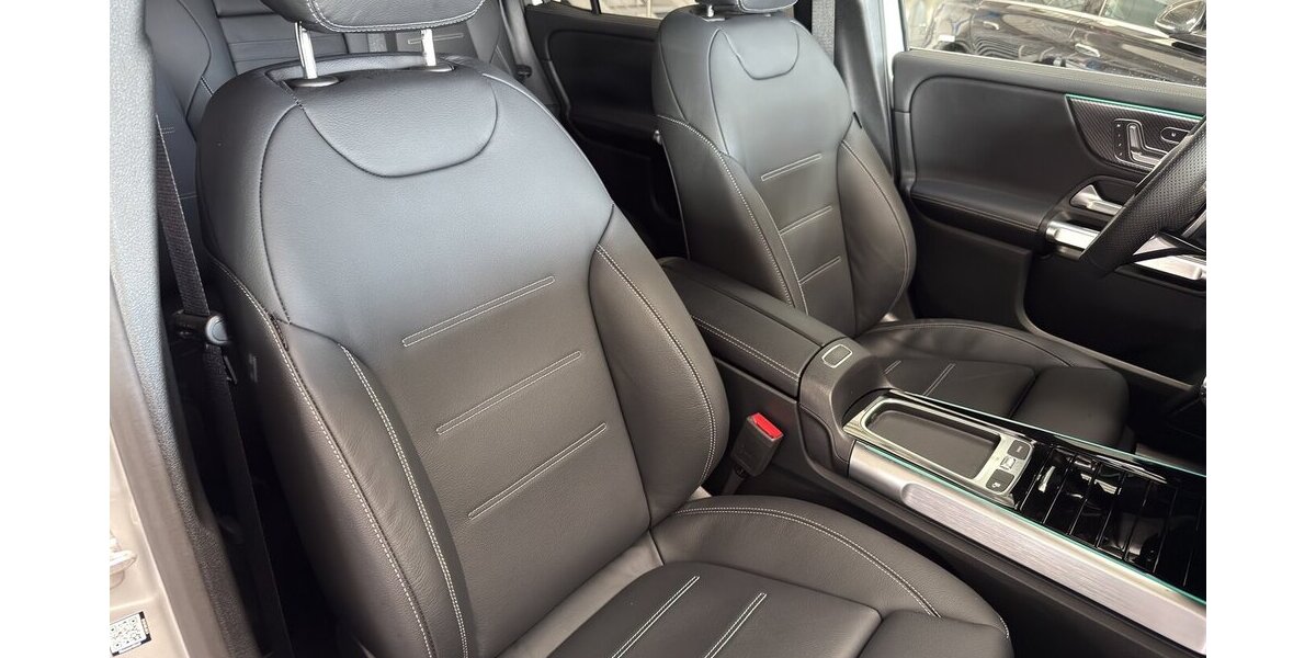 Mercedes-Benz GLB 250 4M AMG PREMIUM DISTRONIC-MEMORY-360-19´´ 5.392 km 47.599 &euro; Groß-Umstadt 64823