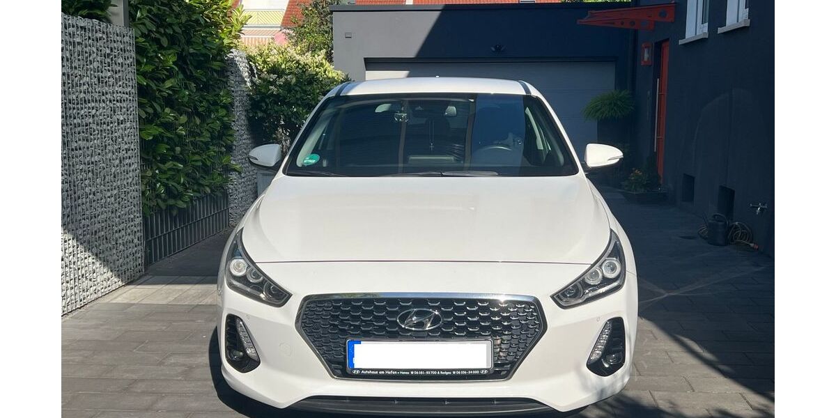 Hyundai i30 66.000 km 15.500 &euro; Aschaffenburg 63741